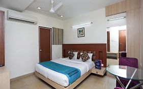 Oyo 1524 Hotel Vaani Continental