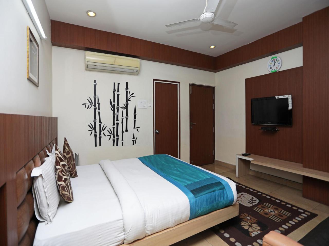 Oyo 1524 Hotel Vaani Continental Kanpur Exterior photo