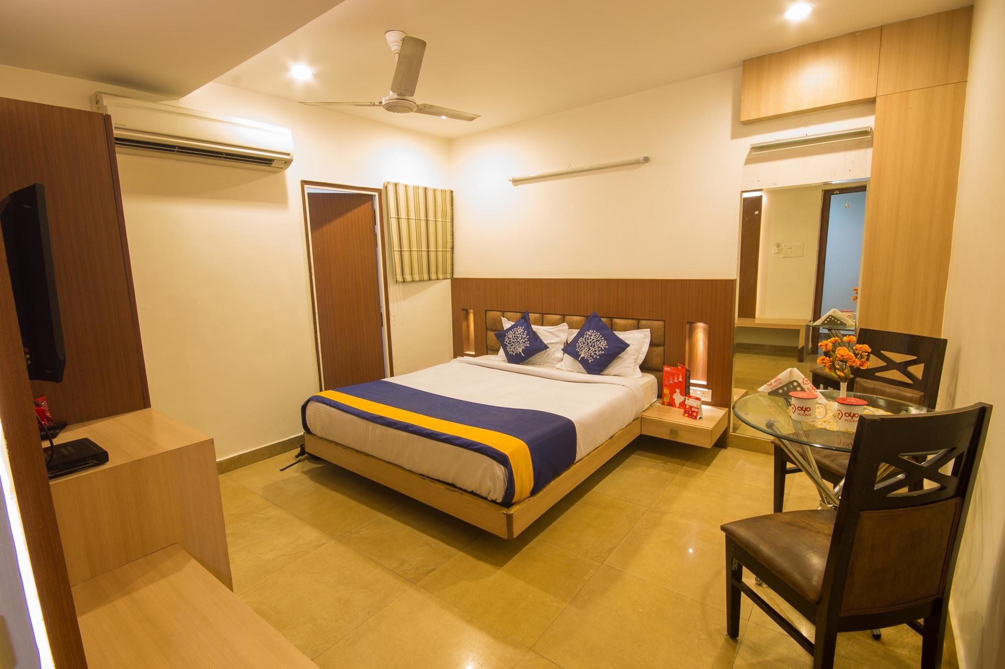 Oyo 1524 Hotel Vaani Continental Kanpur Exterior photo