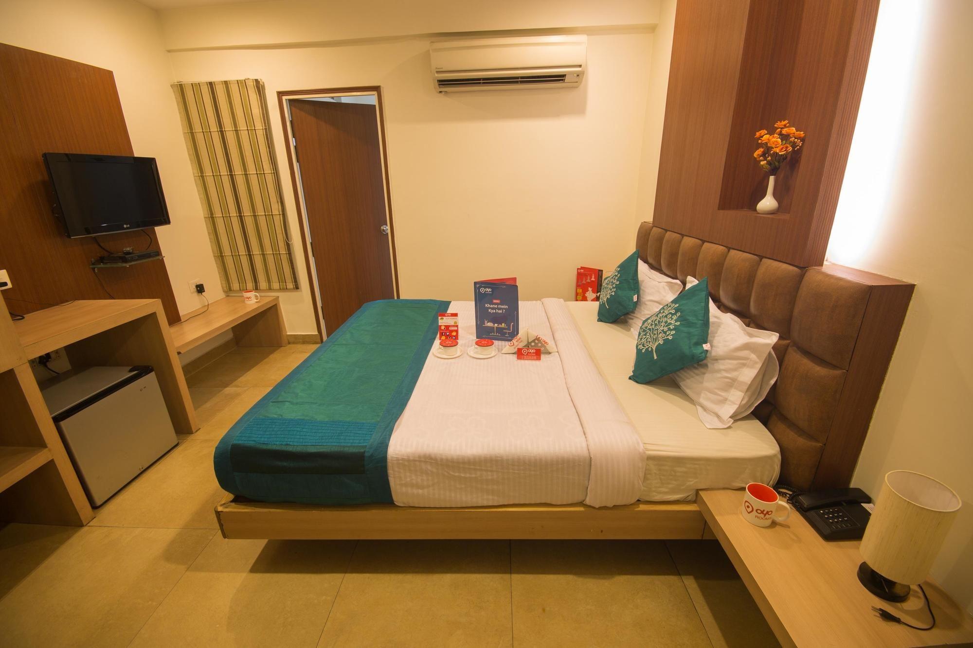 Oyo 1524 Hotel Vaani Continental Kanpur Exterior photo